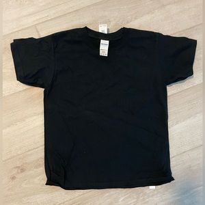 Brand new 3 gildan ultra cotton never washed selling as a bundle